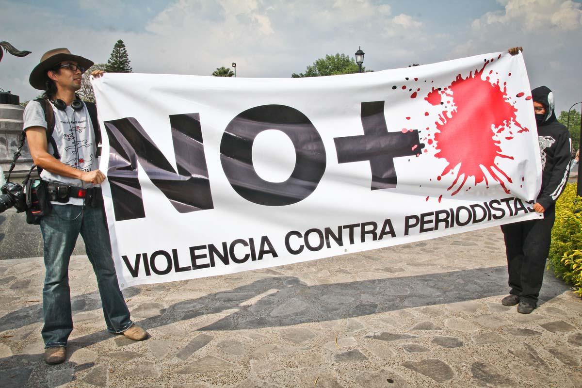 Periodistas protestan por asesinato de reportero en Guanajuato