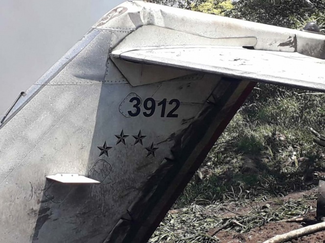 Sedena lamenta muerte de 6 compañeros en desplome de aeronave