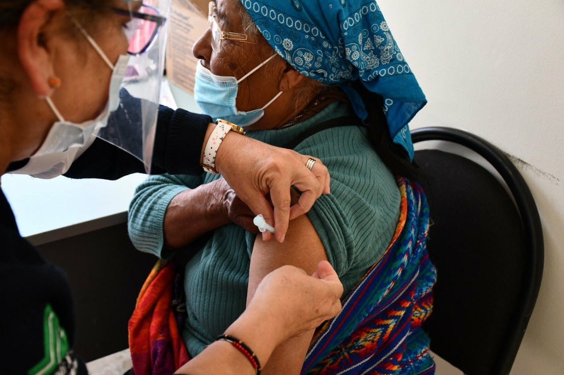 Utilizan vacuna anti Covid para promover turismo en Sierra Tarahumara