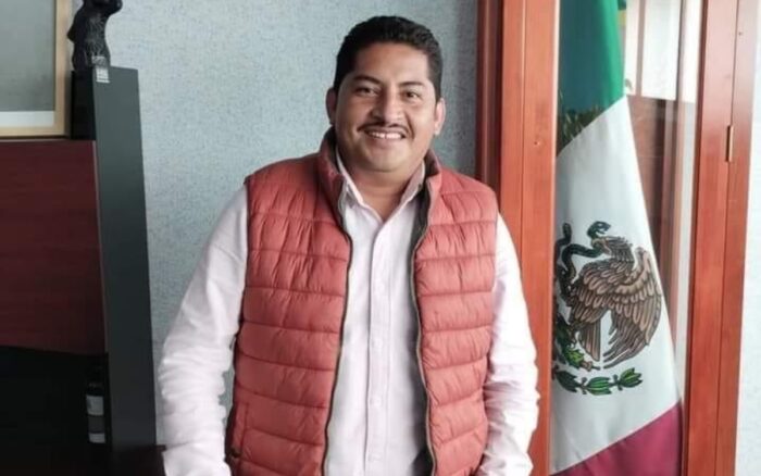 Lamenta Gobernador de Oaxaca deceso de titular de Ceabien